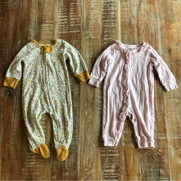 *SOLD* Bundle of six 6-9 month sleepers - Picture 8 of 11